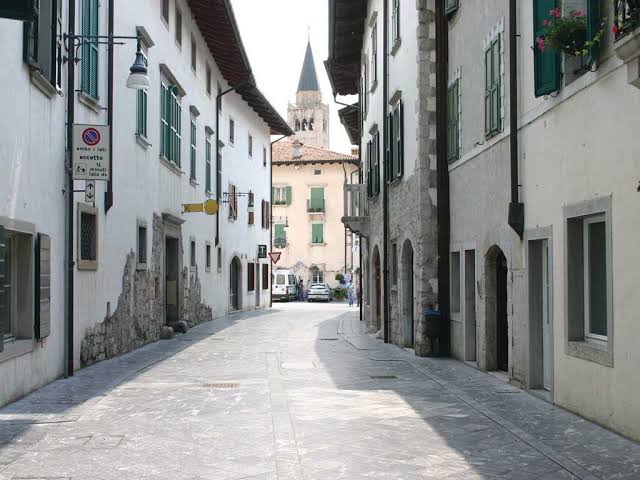 Per le vie di Venzone